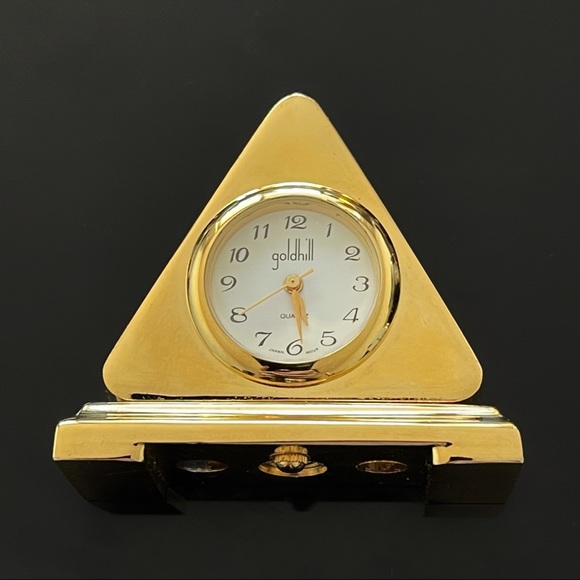 🕰 Collectible Goldhill Triangular Gold Clock - Picture 1 of 2